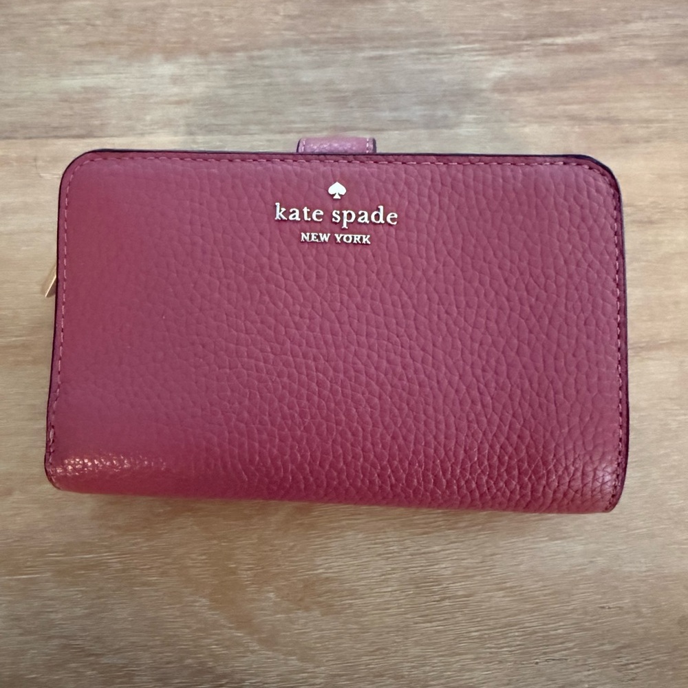 Kate Spade Outlet RaspberryTextured Wallet